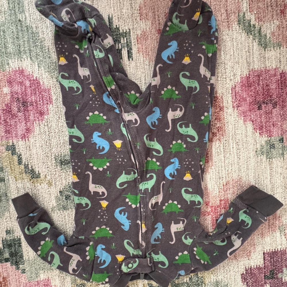 Old Navy and Carter 0-3 Month Baby Boy Bundle